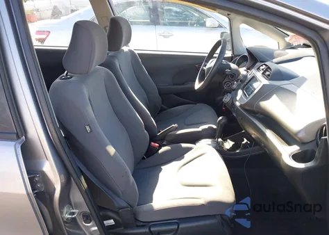 2010 Honda Fit z USA, uszkodzony, nr VIN JHMGE8H26AS007396